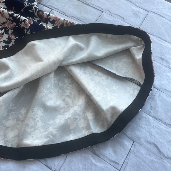 B.Darling floral fit & flare sleeveless mini dress size 1/2 - Picture 11 of 11